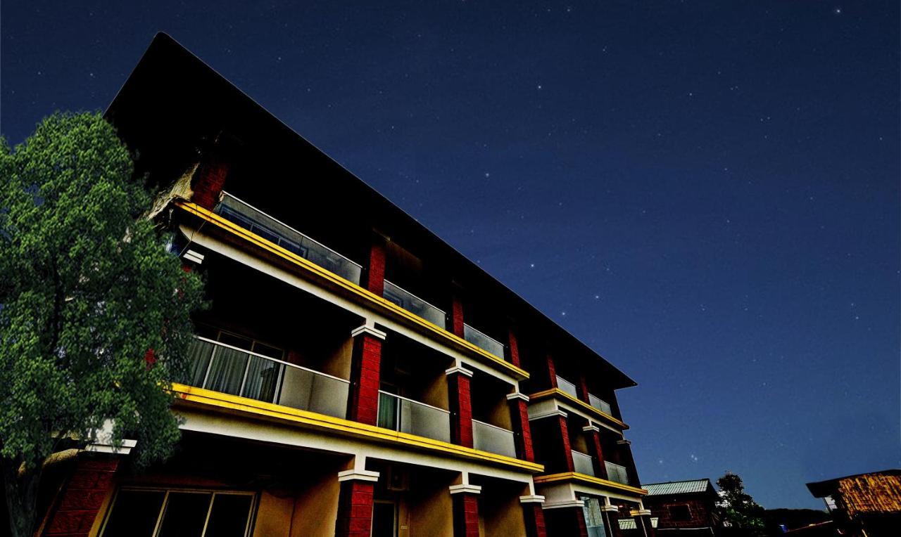 Hotel Treebo Trend Khushi River Side Retreat Mahābaleshwar Exterior foto